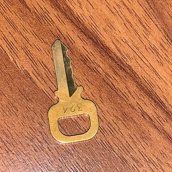 Authentic Louis Vuitton Lock and Key #324 - Picture 6 of 6